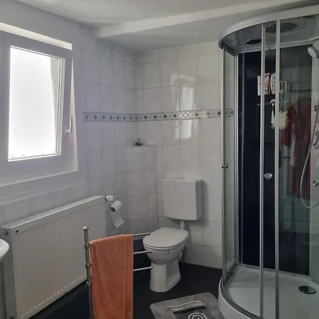 Charming In Historic Half-timbered House Apartment *