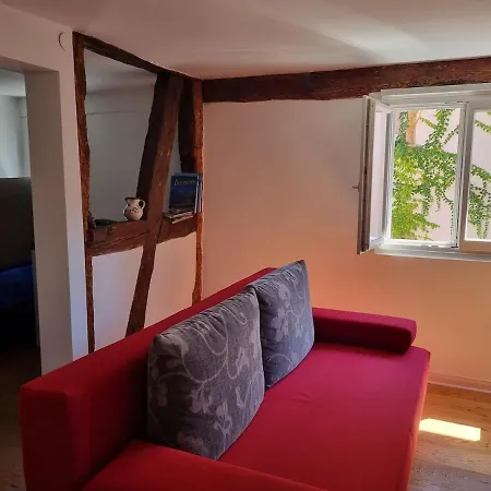 Apartment Charming In Historic Half-timbered House Grosswallstadt
